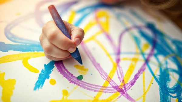 5 astuces pour capturer l'art enfantin au crayon